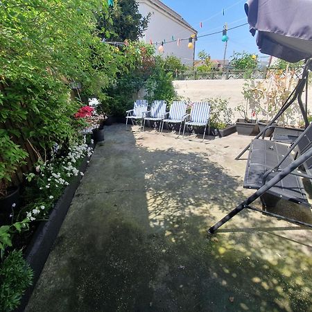 Private Luxury Double Room In Кардиф Екстериор снимка