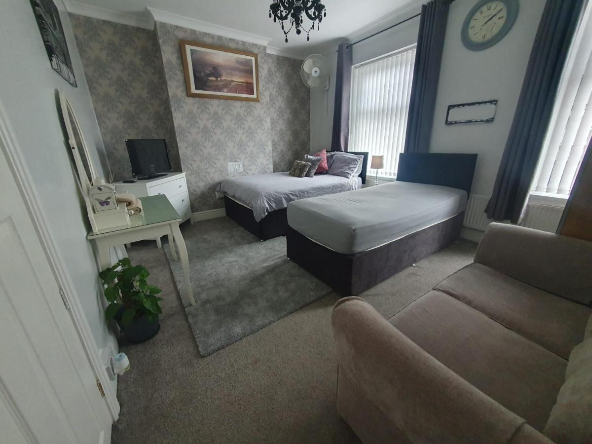 Private Luxury Double Room In Кардиф Екстериор снимка
